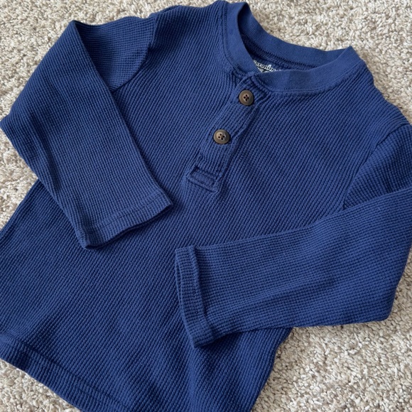 Garanimals Toddler Boys blue Thermal henley Long Sleeve Shirt, Size 3T - Picture 2 of 7